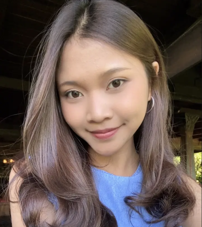 Komang Laura (Manajemen - Universitas Pendidikan Ganesha)